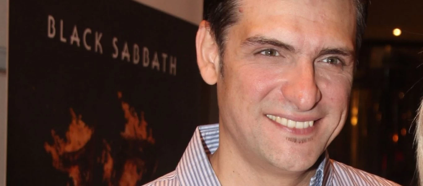 Χρίστος Αντωνιάδης: «Η σχέση που είχα είχε λυσσάξει για το φιλί με την Παλαιολόγου στους ''Δύο Ξένους''» (βίντεο)